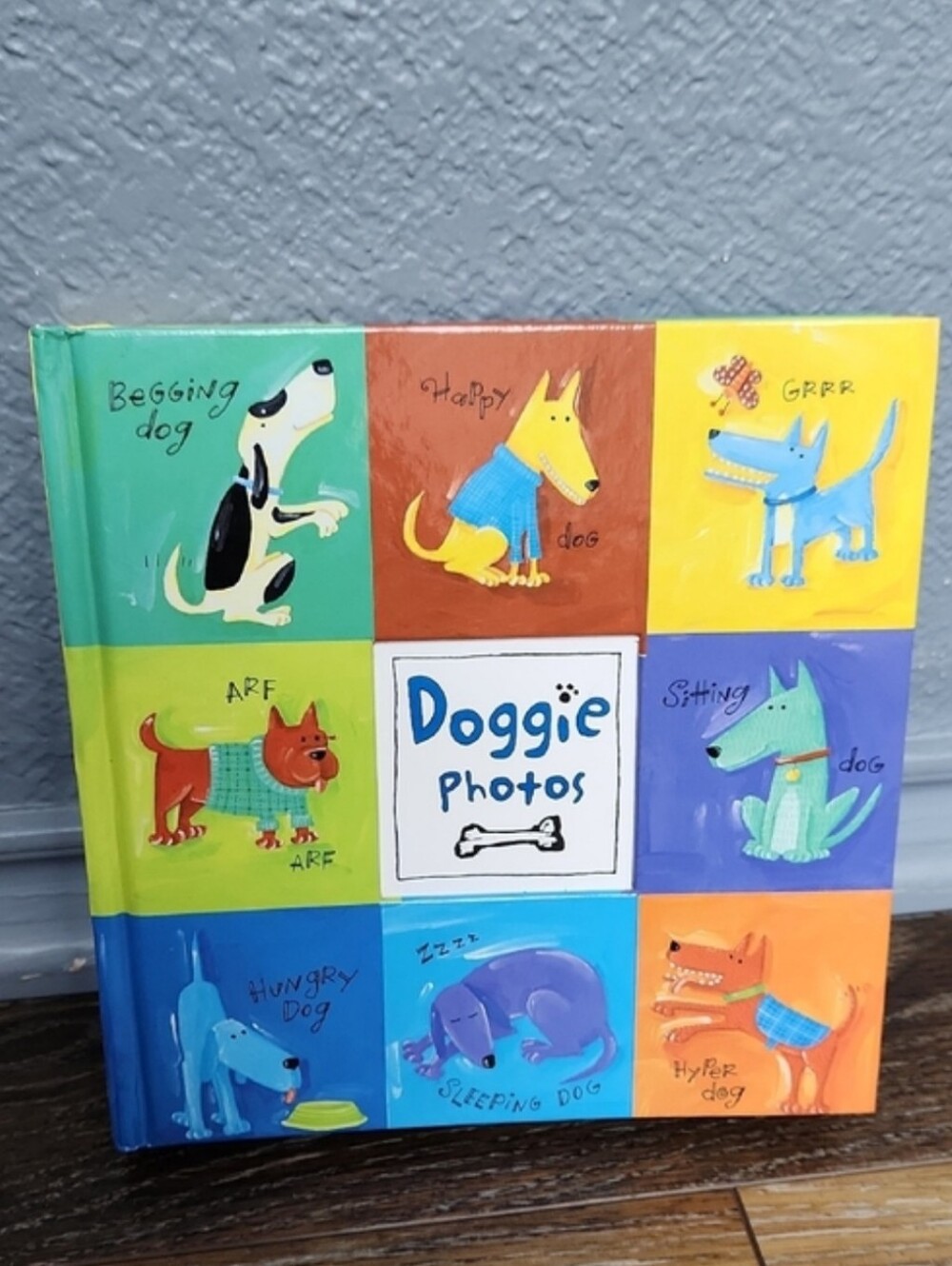 NWOT Vintage Colorful Doggie Photo Album